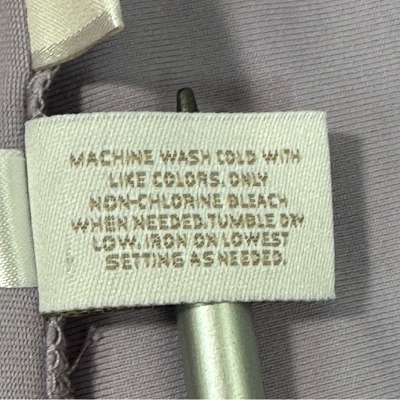 CHICO'S Sleeveless Tank Top Lilac Nylon Spandex Stretch Chico's 1 / US M Adj. - Picture 4 of 7